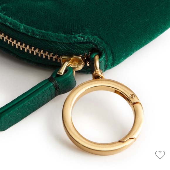 VERA BRADLEY Velvet Round Zip Pouch with appliqué Teddy Bear Goldtone hardware - Picture 2 of 7